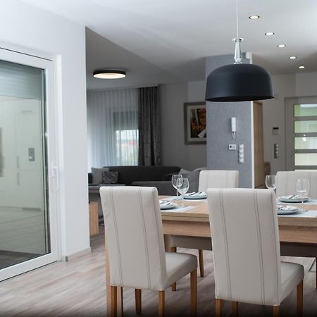 Twins Apartman Hévíz Eksteriør bilde
